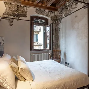 Residenza Roccamaggiore Apartment